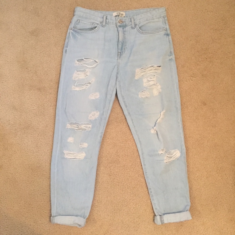 Forever 21 Distressed Mom Jean